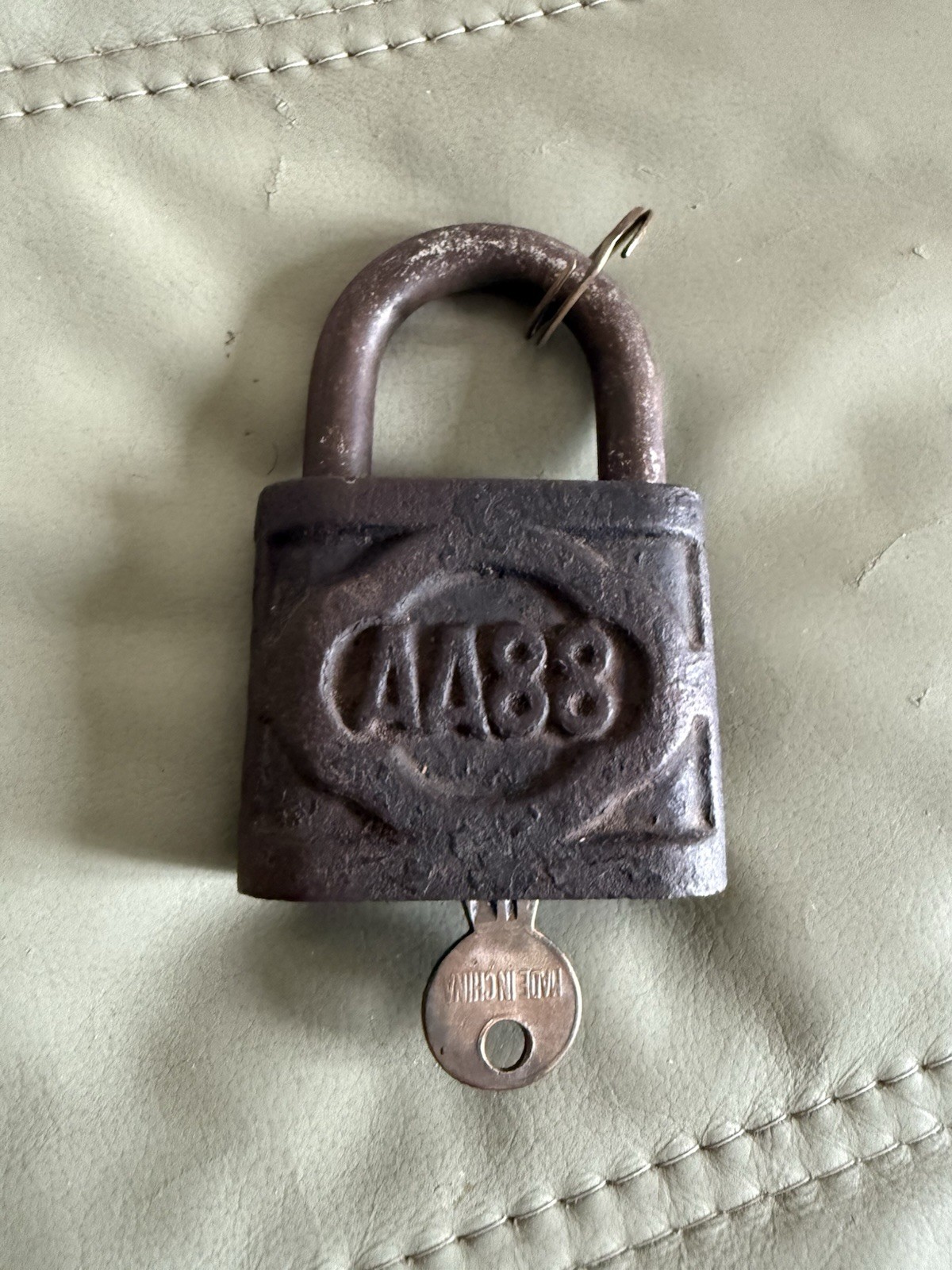 ANTIQUE EXTRA LARGE 4.5”CHINESE IRON PADLOCK WITH KEY-AA88. Used on Temple Door.