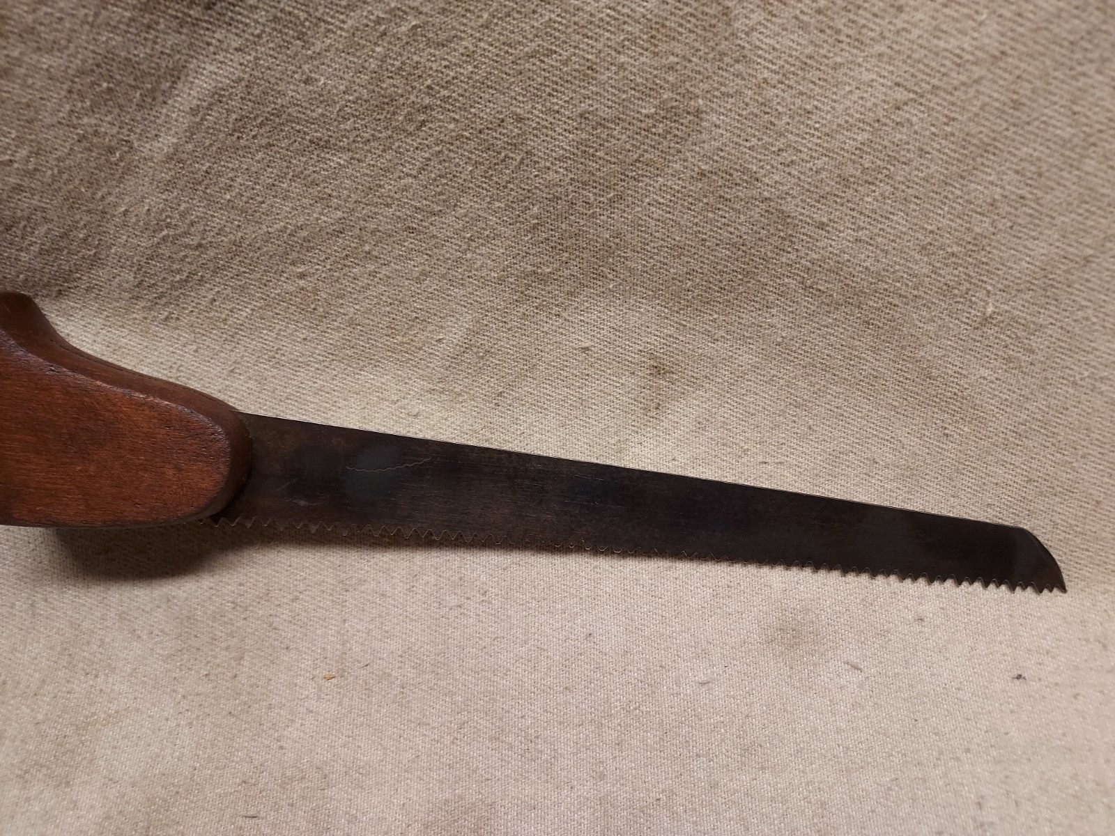 VINTAGE KEY HOLE SAW 8″ BLADE WITH WOODEN OAK HANDLE USED CONDITION 13″ OVER ALL