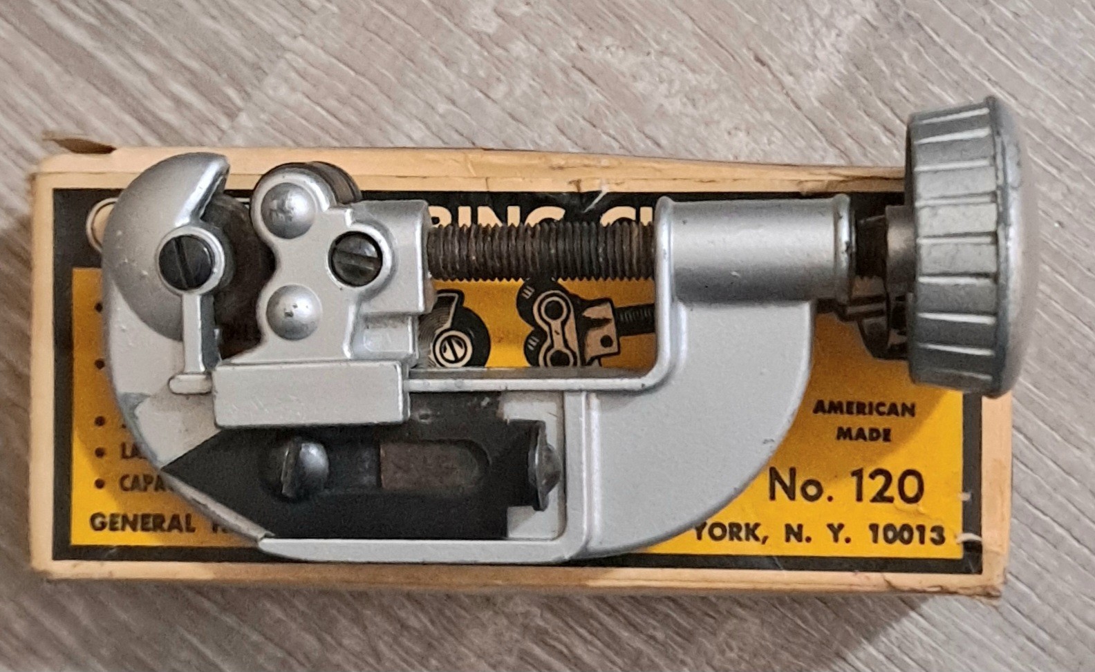 *** Vintage General Hardware Tubing Cutter # 120
