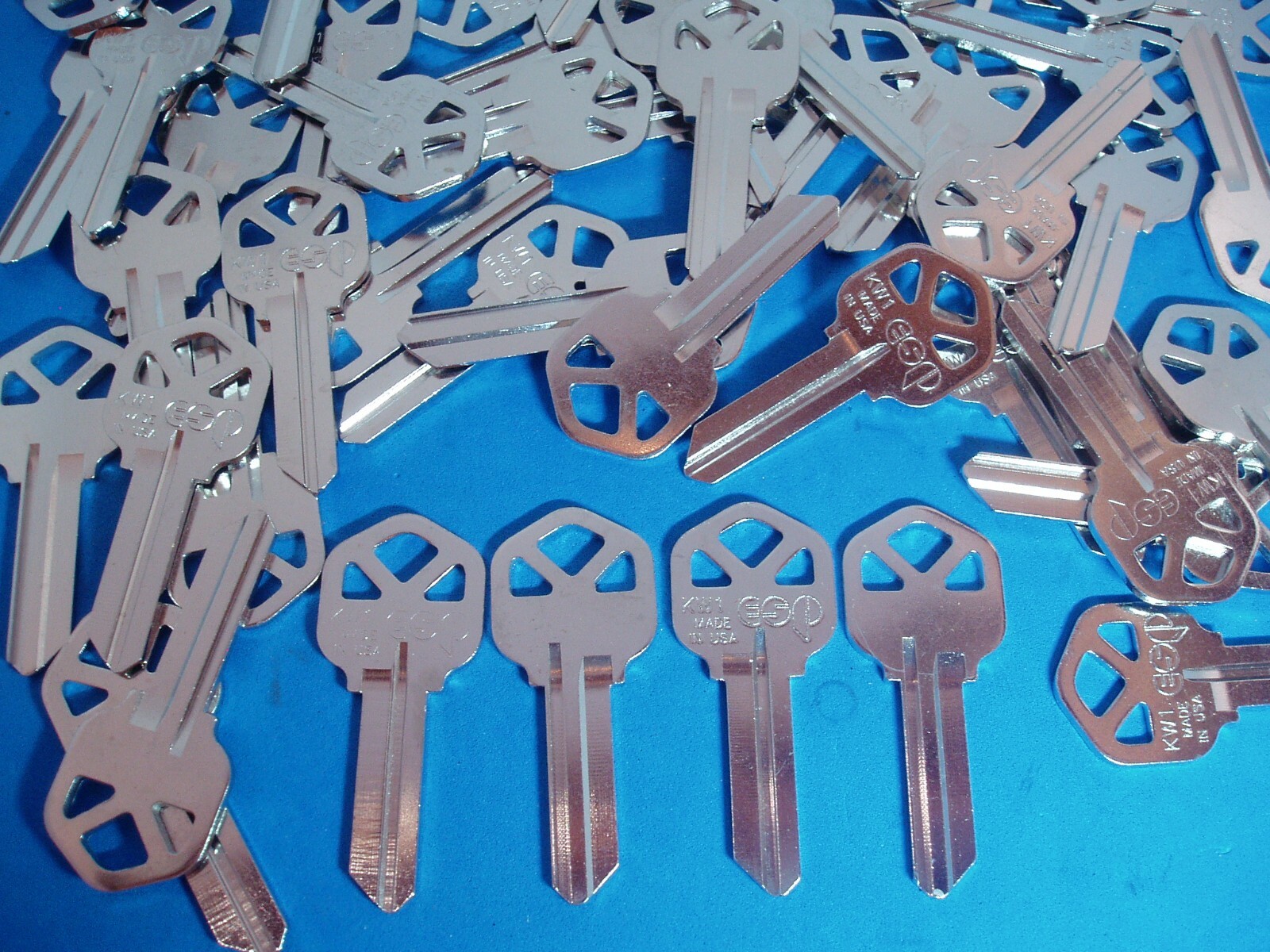 MADE IN USA FIFTY NICKEL CHROME PLATED LOCKSMITH KW1 KEY BLANKS