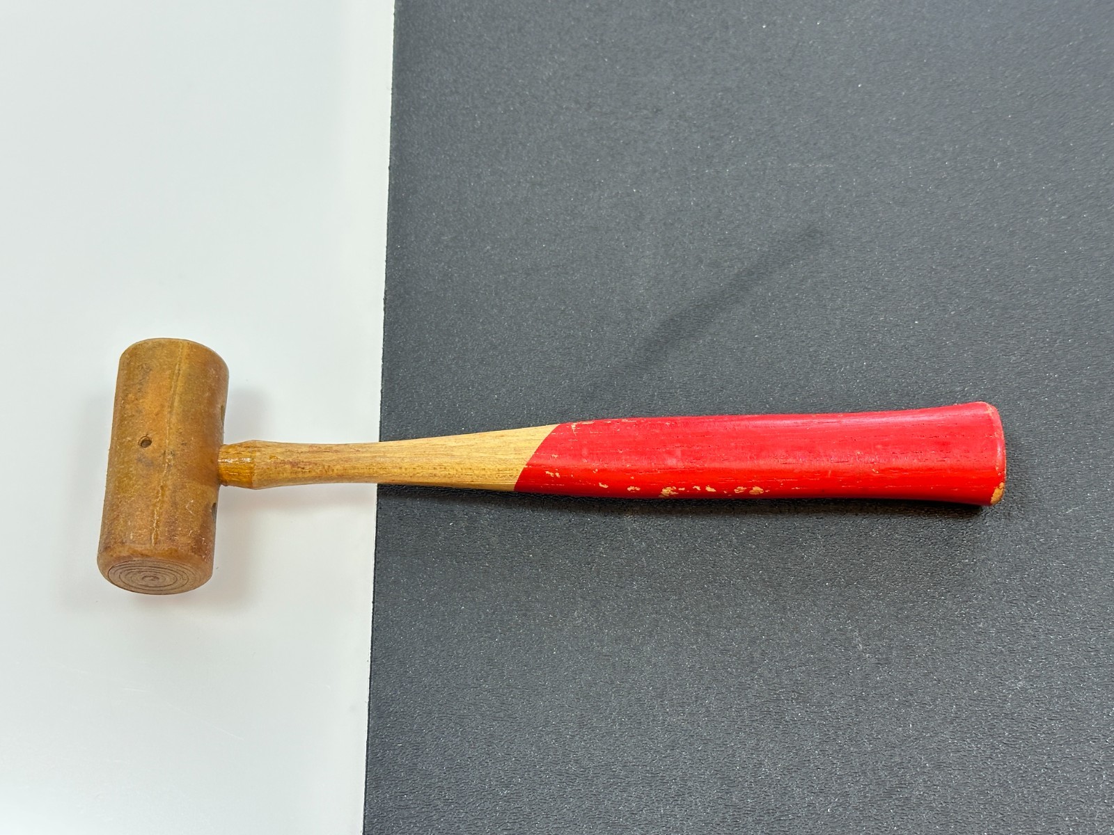NEW Chicago Rawhide USA (C/R) No. 0 Rawhide Hammer, Red / Wood Handle, NOS