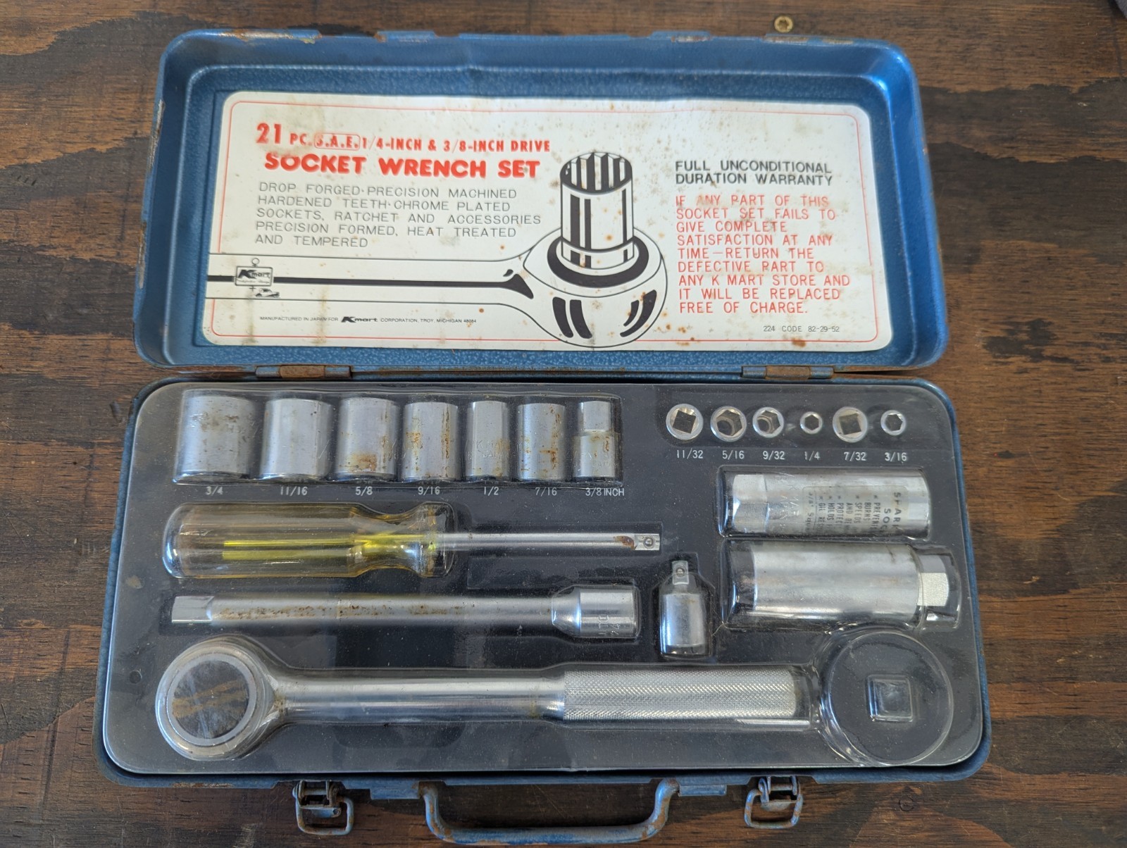 Ratchet Socket Set 21 PC 1/4 3/8 S.A.E. Auto Socket Wrench Set Kmart Vintage
