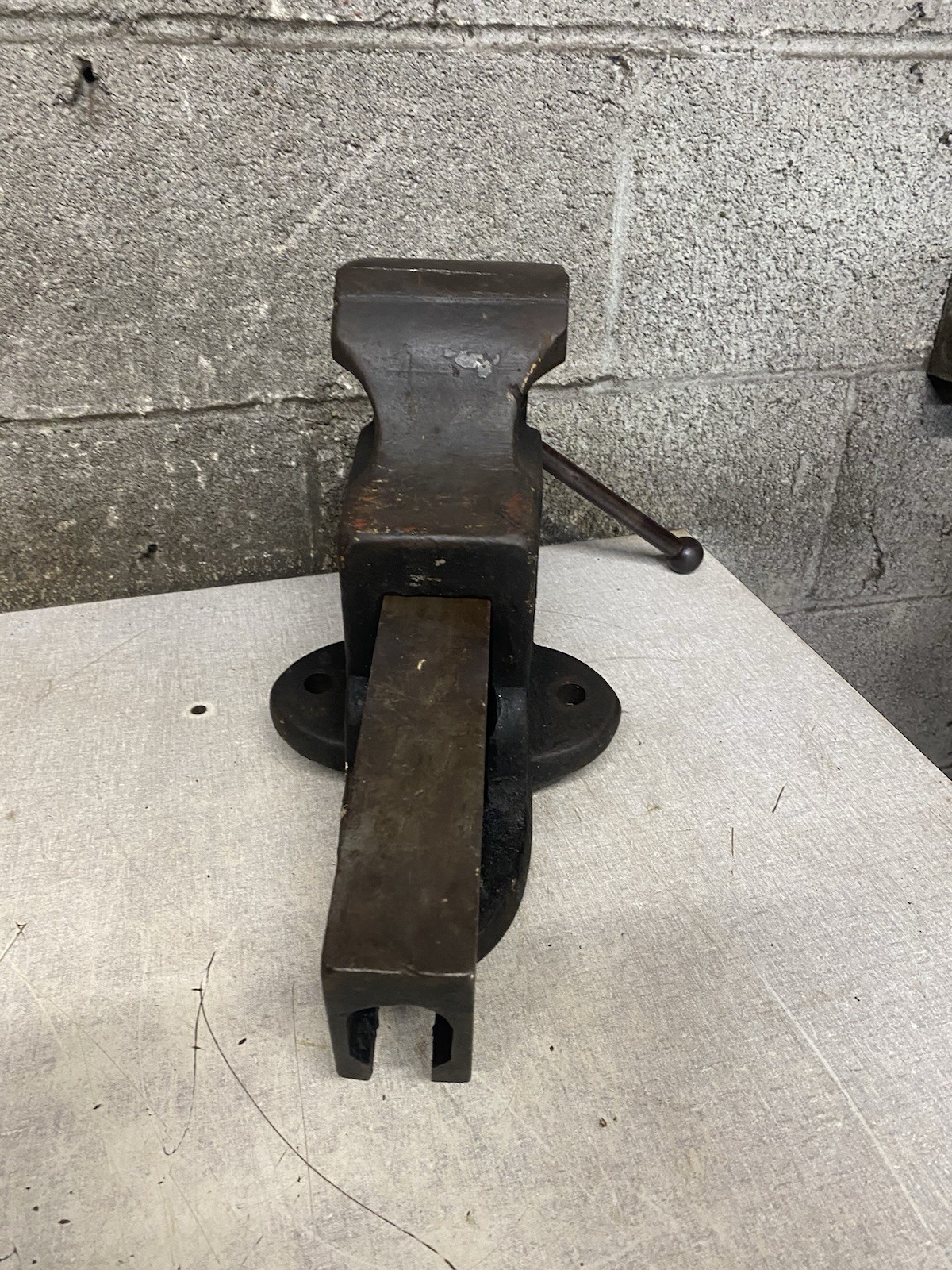 VINTAGE ATHOL 614 MACHINIST VISE CAST IRON, ATHOL MASS USA