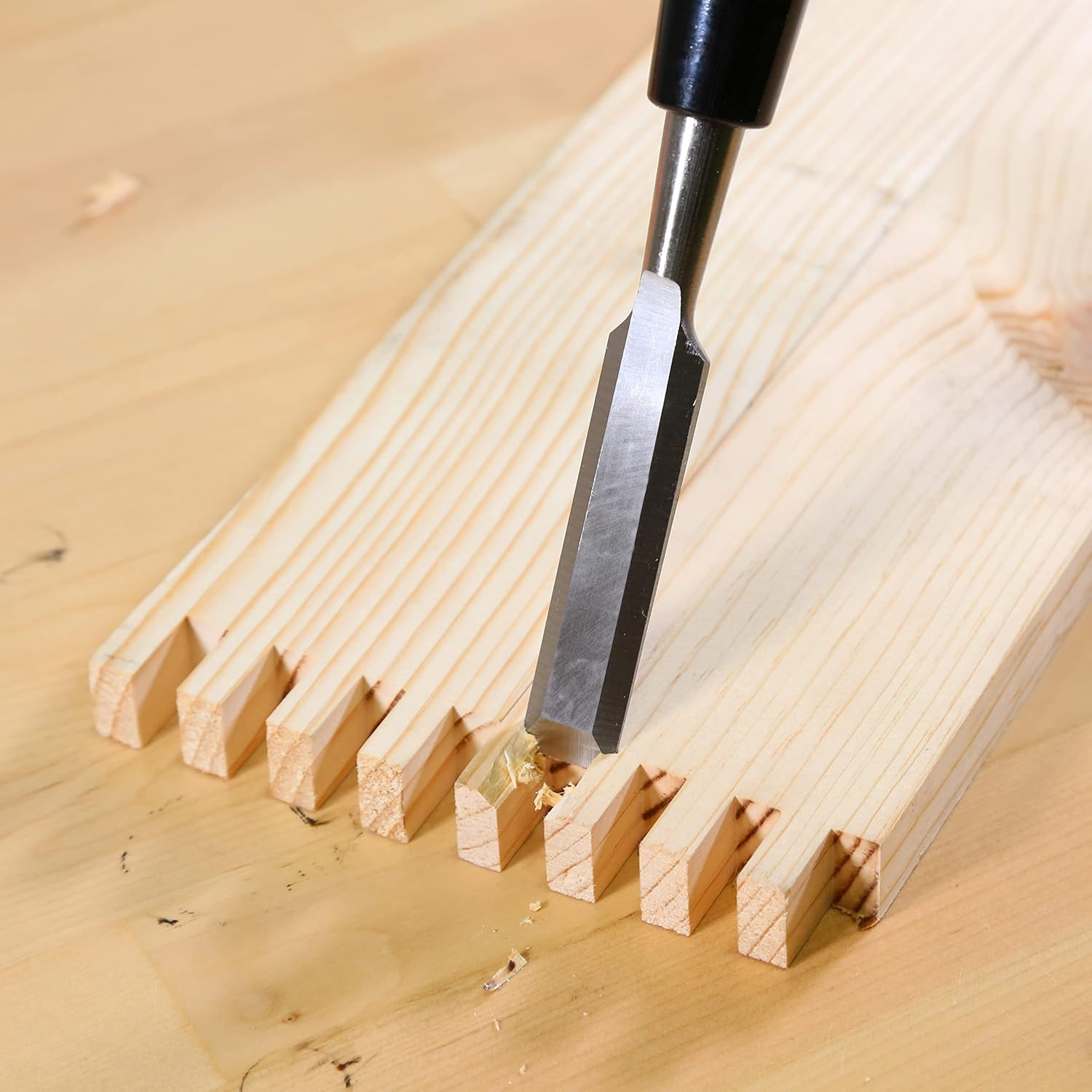 Buck Brothers 120106BC 1 Inch Wood Chisel Made in USA, for Paring and Finishing
