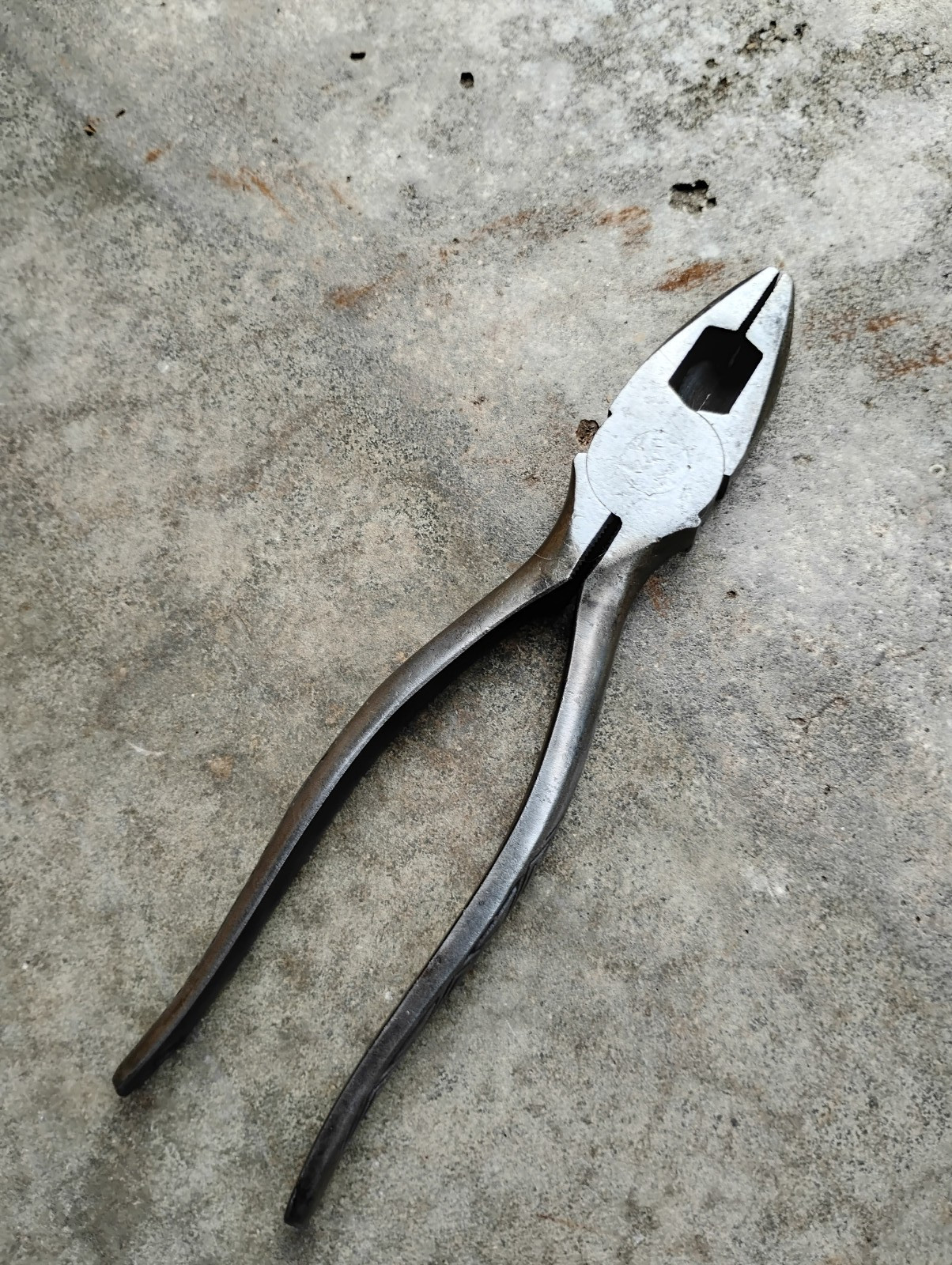 Vintage Craftsman Tools 8-1/2″ Long Lineman’s Pliers Made in USA