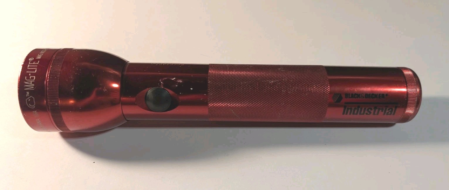Vintage Black & Decker Industrial Mag-Lite Flashlight – Rare Red Anodized 2-D…