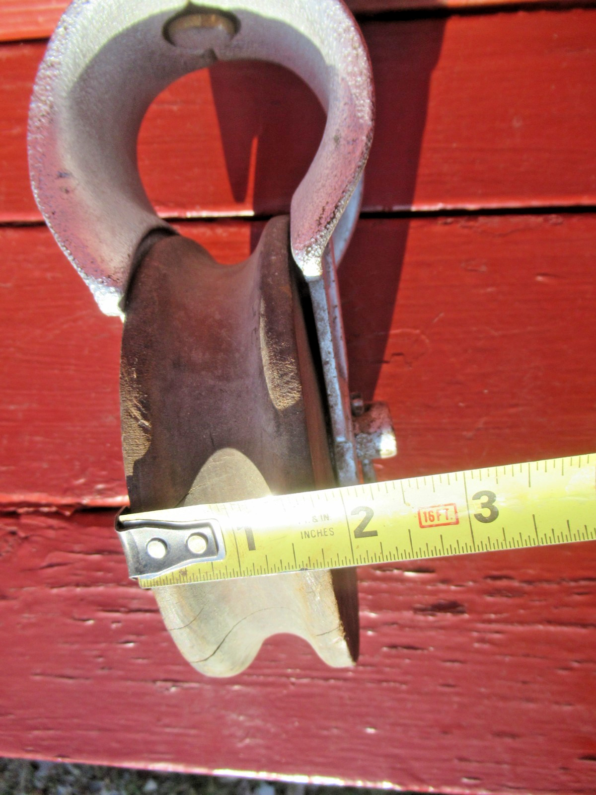 Vintage painted Silver Meyers Barn wood Pulley in Steel Housing H235 H236