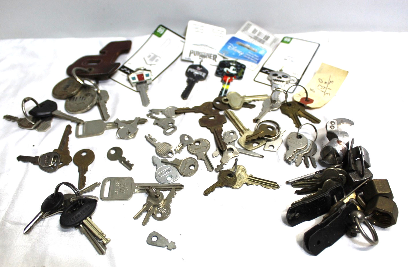 Lot of Vintage & New Misc Mix of Keys & Keychains