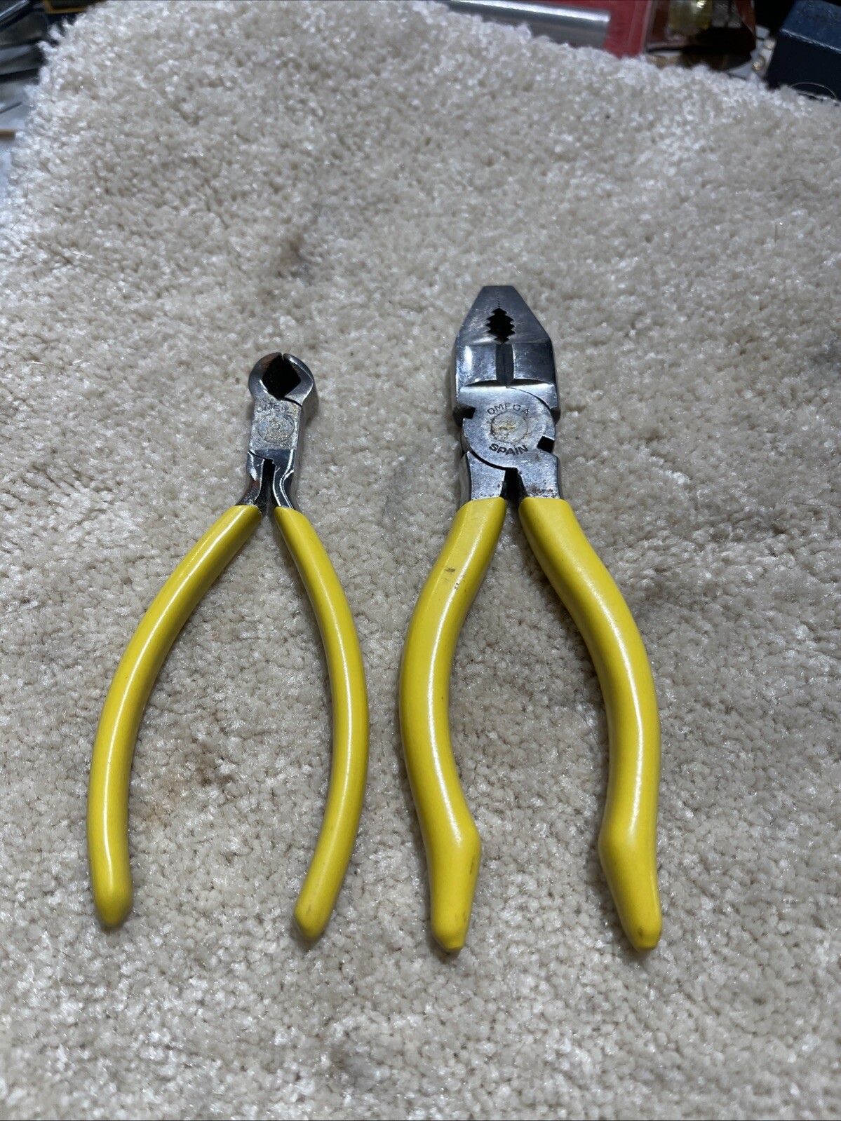 Set Of 2 OMEGA 4.5″ PRECISION END CUTTING PLIERS NIPPERS JEWELER EXC COND SPAIN
