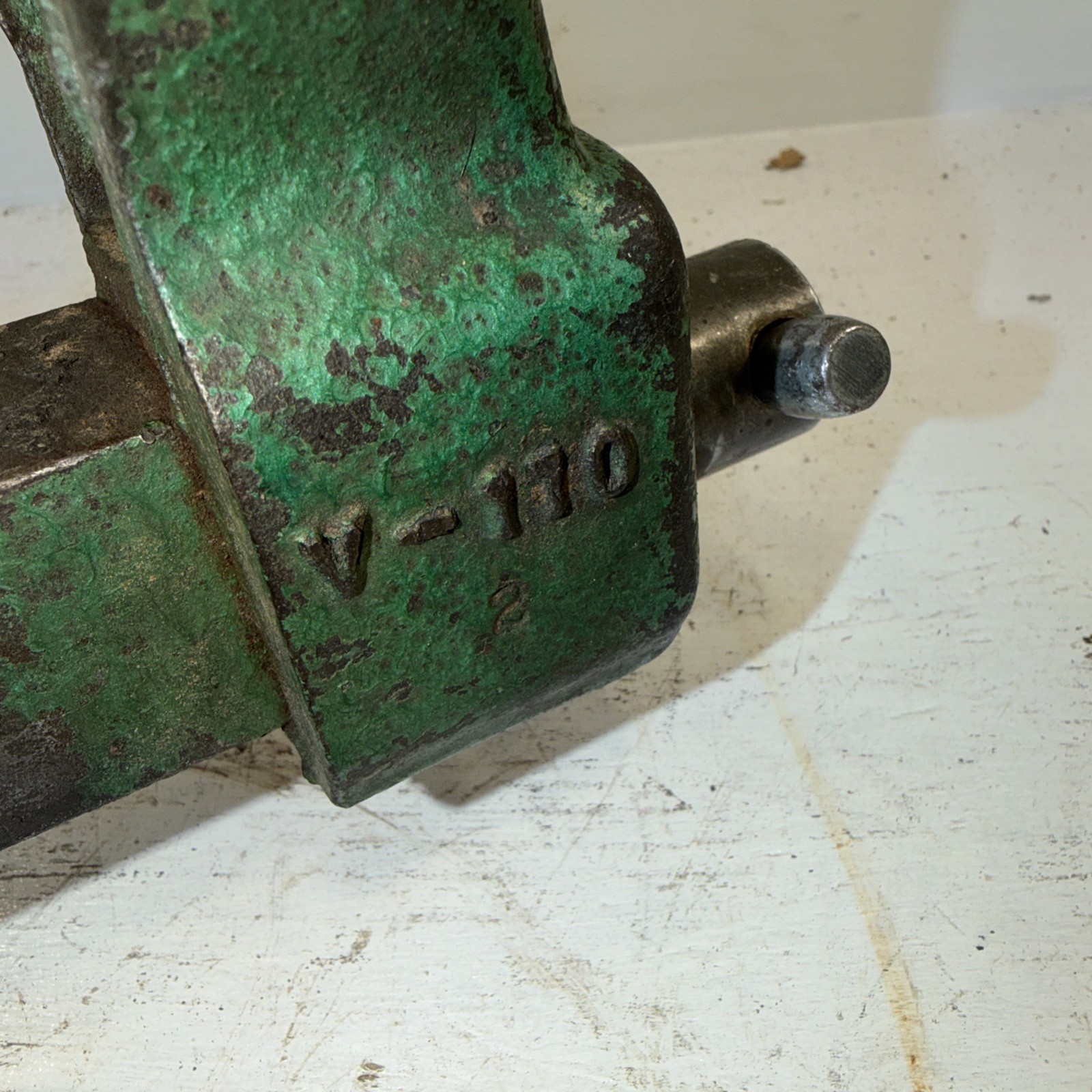 VINTAGE LITTCO NO. V-110 SWIVEL ANVIL VISE 4” JAWS,CAST IRON,LITTLESTOWN,PA