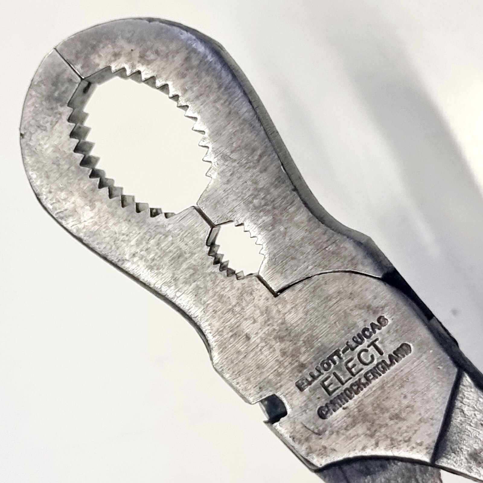 VINTAGE ELLIOTT LUCAS ELECT CANNOCK GAS PLIERS SEGB SOUTH EASTERN GAS BOARD 7″
