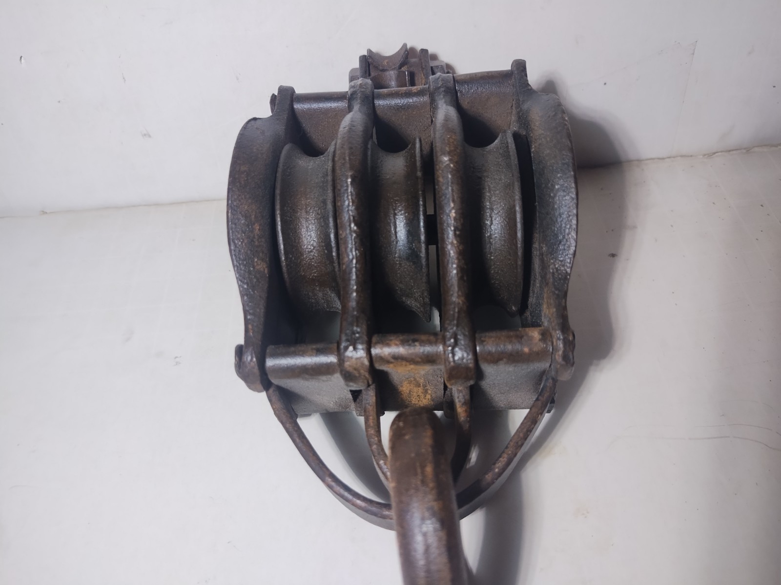 Antique Cast Iron Madesco Triple Pulley #4 Easton PA 1890-1920 Heavy
