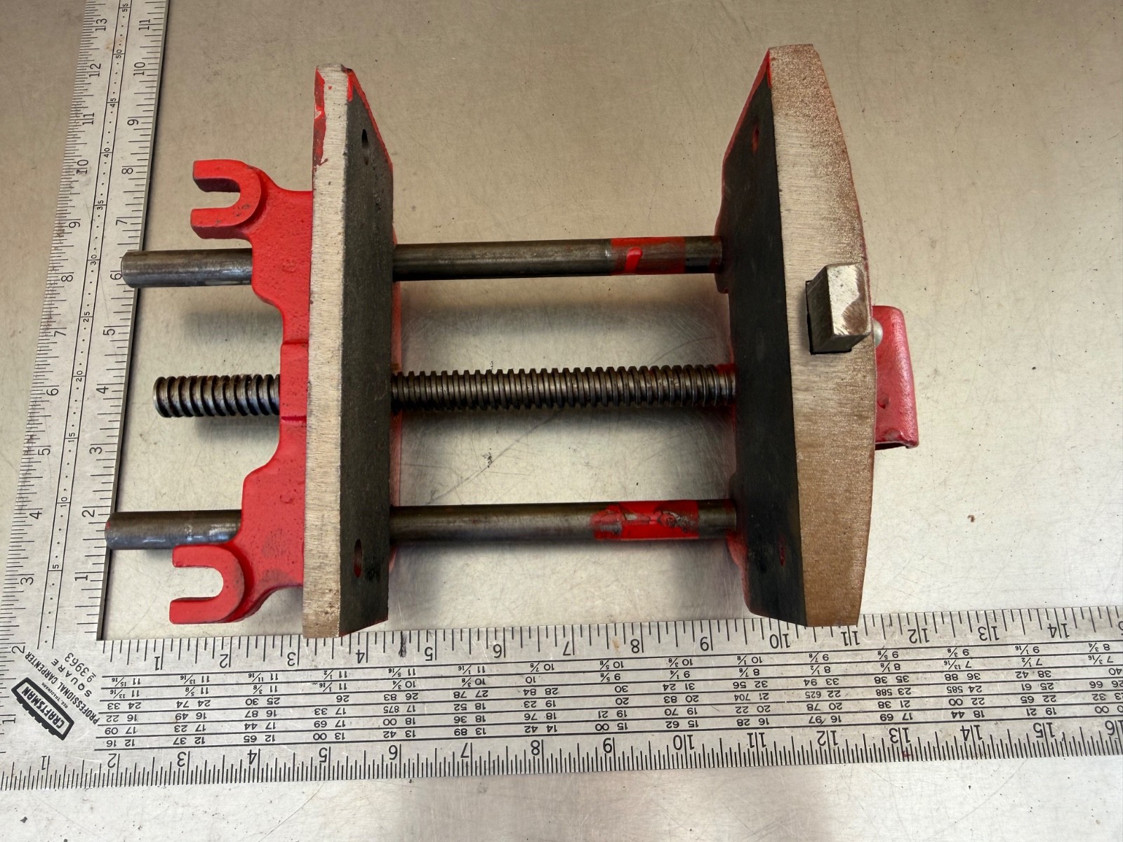 NOS VINTAGE WILTON WOOD WORKING BENCH VISE ORIGINAL BOX 8-1/2″ Wide Jaws