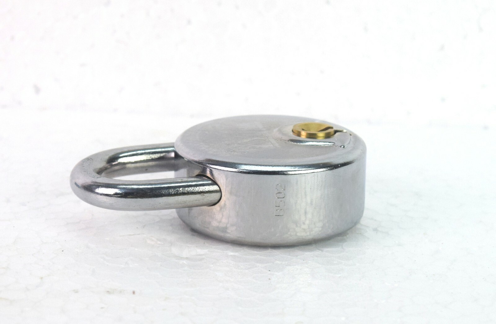 Nice Stylish Indian Iron strong shutter double locking Saviour Padlock. i42-65