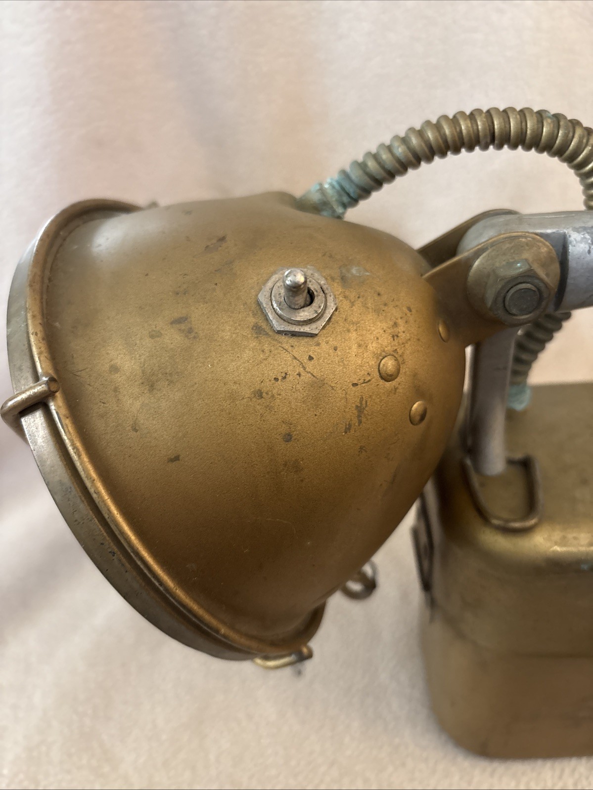 Vintage Teledyne Big Beam 287EX Lantern 6V Light Class I Group D Location