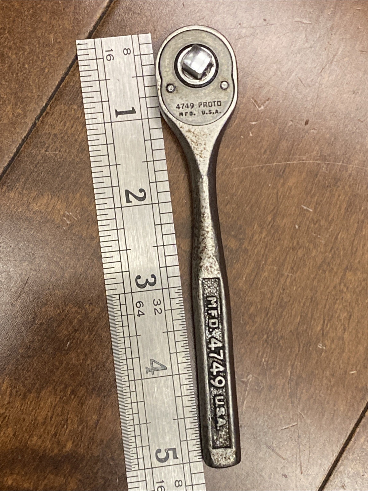 Vintage Plomb 1/4” Dr Ratchet 5” Long No. 4749 USA