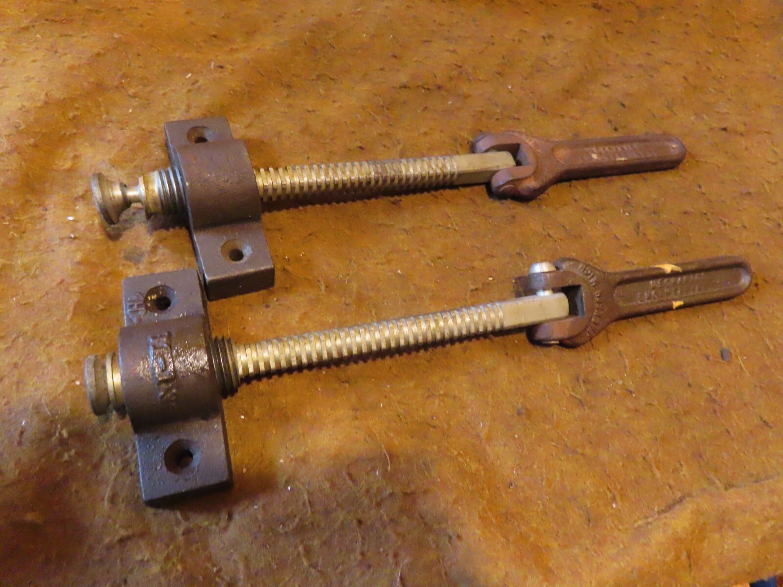 Vtg Bar-Lock Bench Mount Vise Screw,(2)Mech.Engineering,Jackson,MI~GD+🤠B2.25R