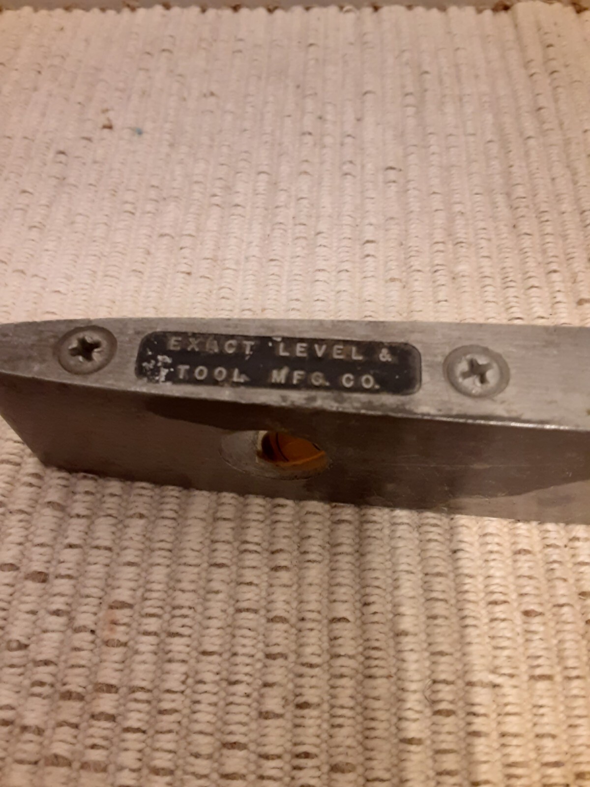 Vintage “Exact Level And Tool” Aluminum Torpedo Level 9″ inch x 1″ inch