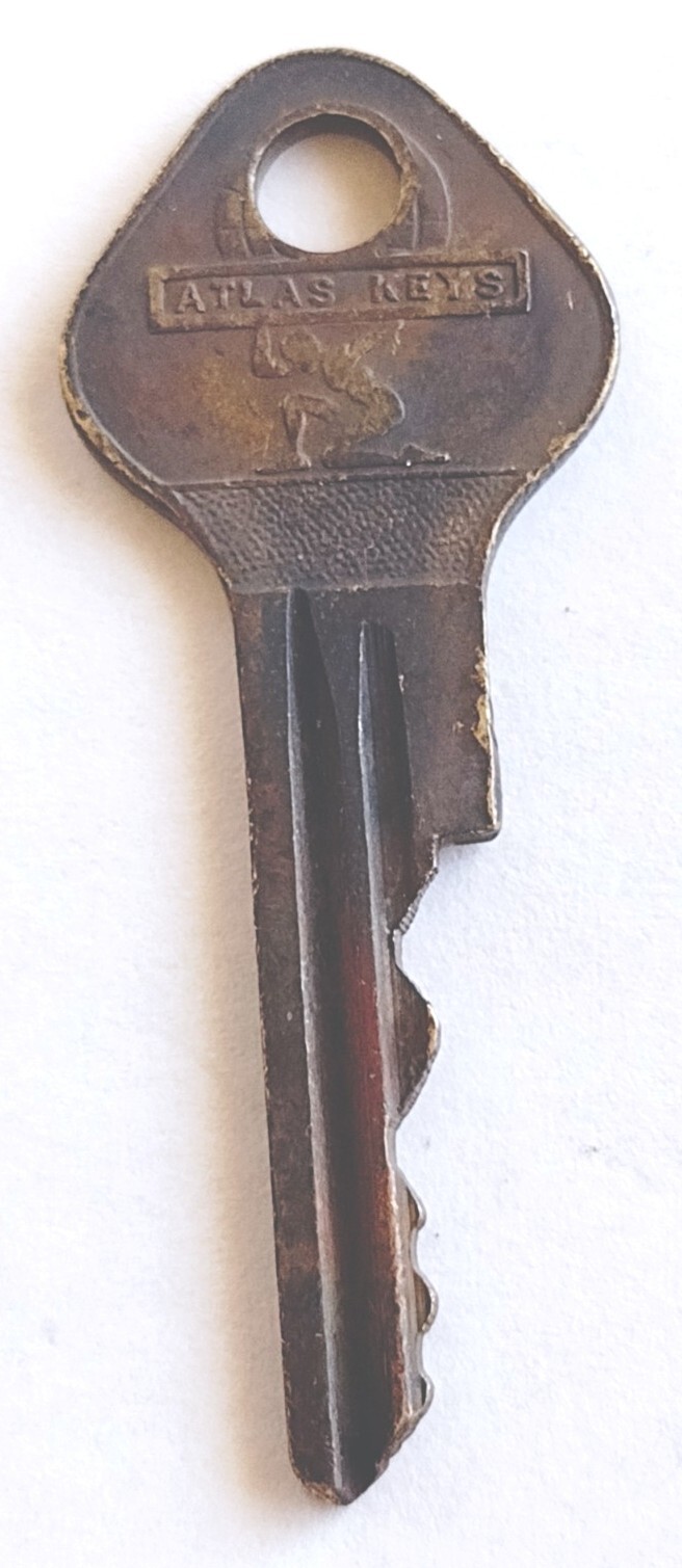 Vintage Brass Key Atlas Keys Marked “A88P” Appx 2-1/8″ Locks Diamond Bow Patina