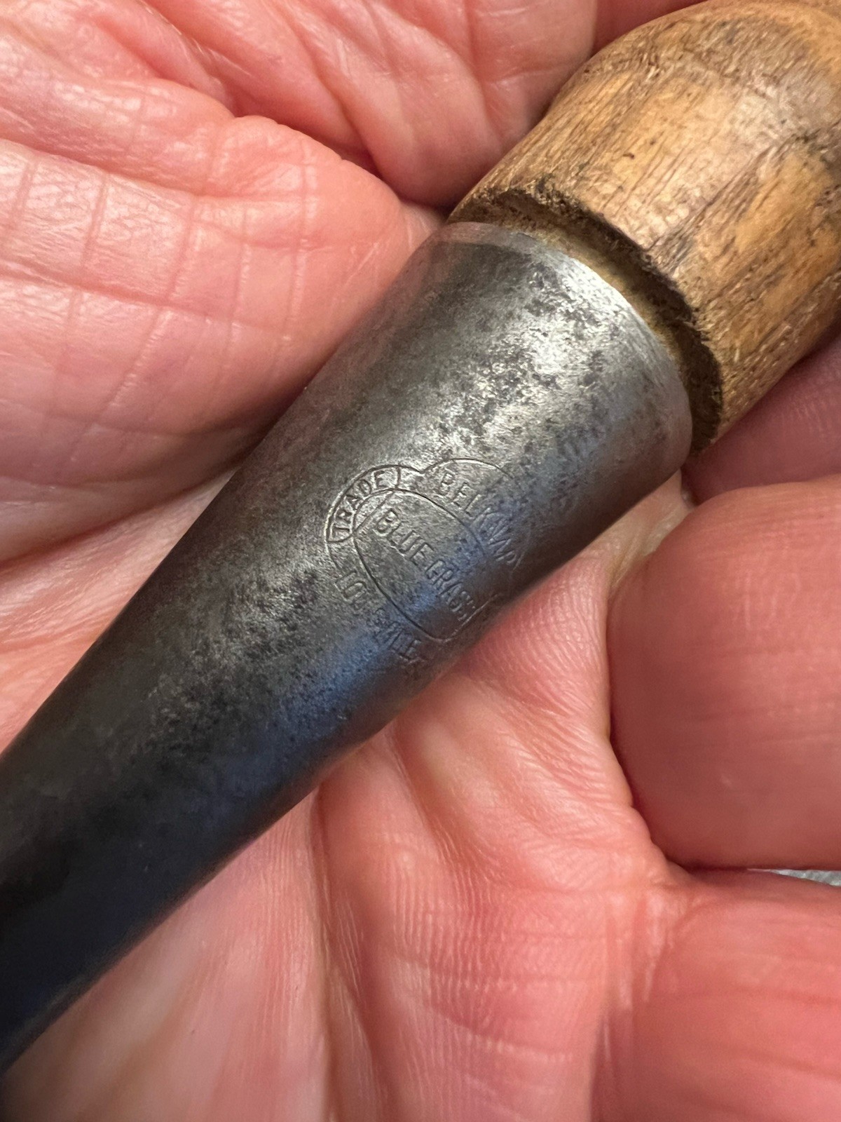 Vintage Belknap Bluegrass 2″ Socket Chisel Sharp and Excellent