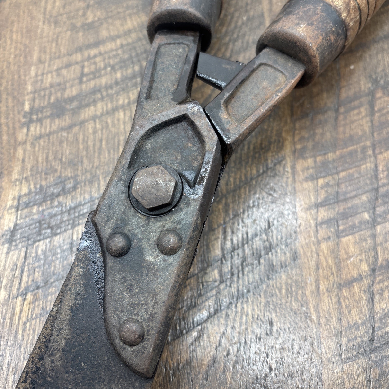 Vintage Wiss Hedge Clippers Shears Yard Garden Quality Hand Tool (Collectible)