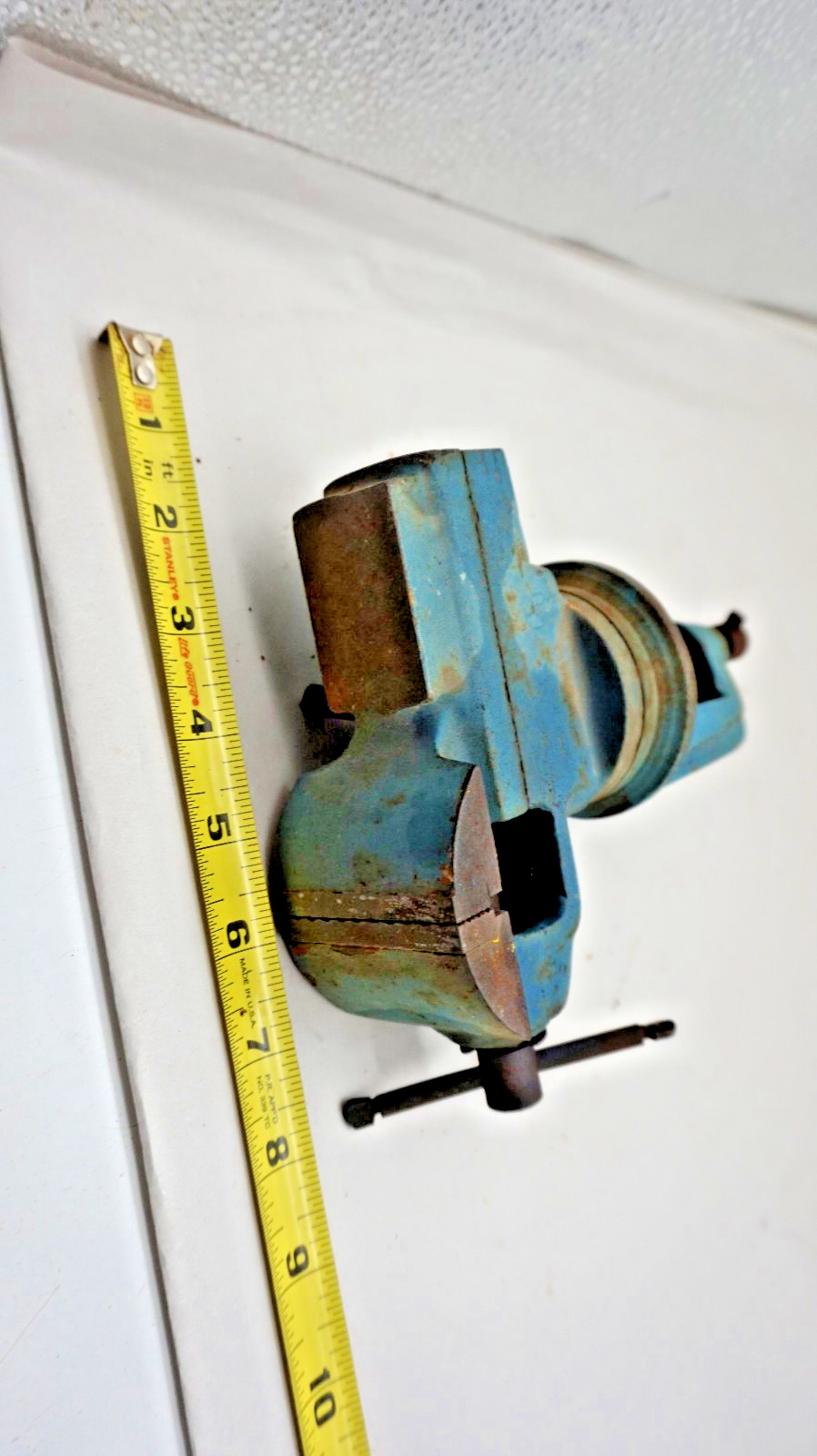 Vintage Clamp On Bench Vise 2 1/4″ wide jaws 6lbs vice swivel base ,free ship US
