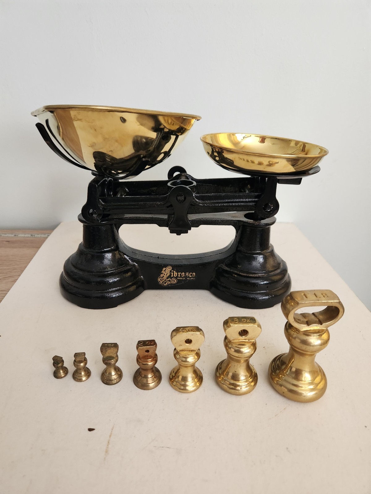Vintage Retro Librasco Black And Golden Traditional Balance Scale And Weights