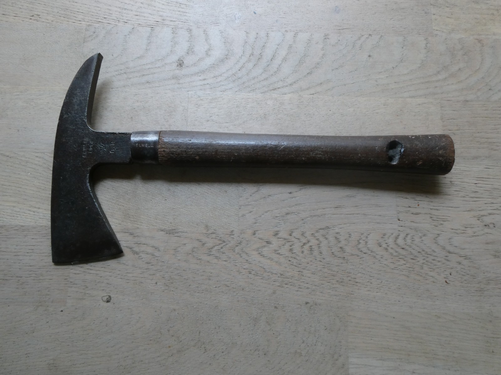Vintage Elwell Fireman’s Axe 1942 WW2 WWII Very good condition