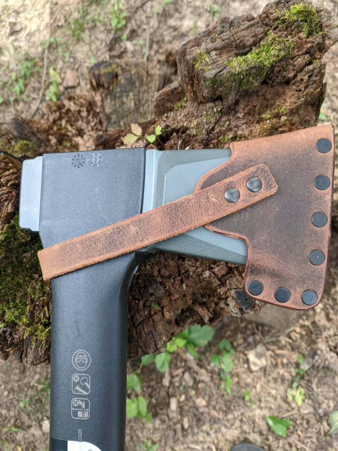 Fiskars X27 Splitting Axe Hatchet Buffalo Leather Sheath Mask (Axe NOT Included)