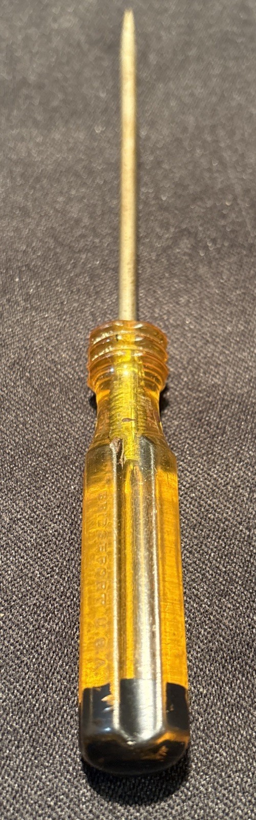 VTG Bridgeport USA Slotted Flat Head Screwdriver No. 244-4” Yellow Black Tool