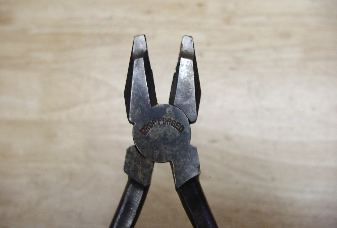 Vntg Unbranded 7-5/16″ Side Cutting Linesman Pliers,Drop Forged Japan,XLINT!
