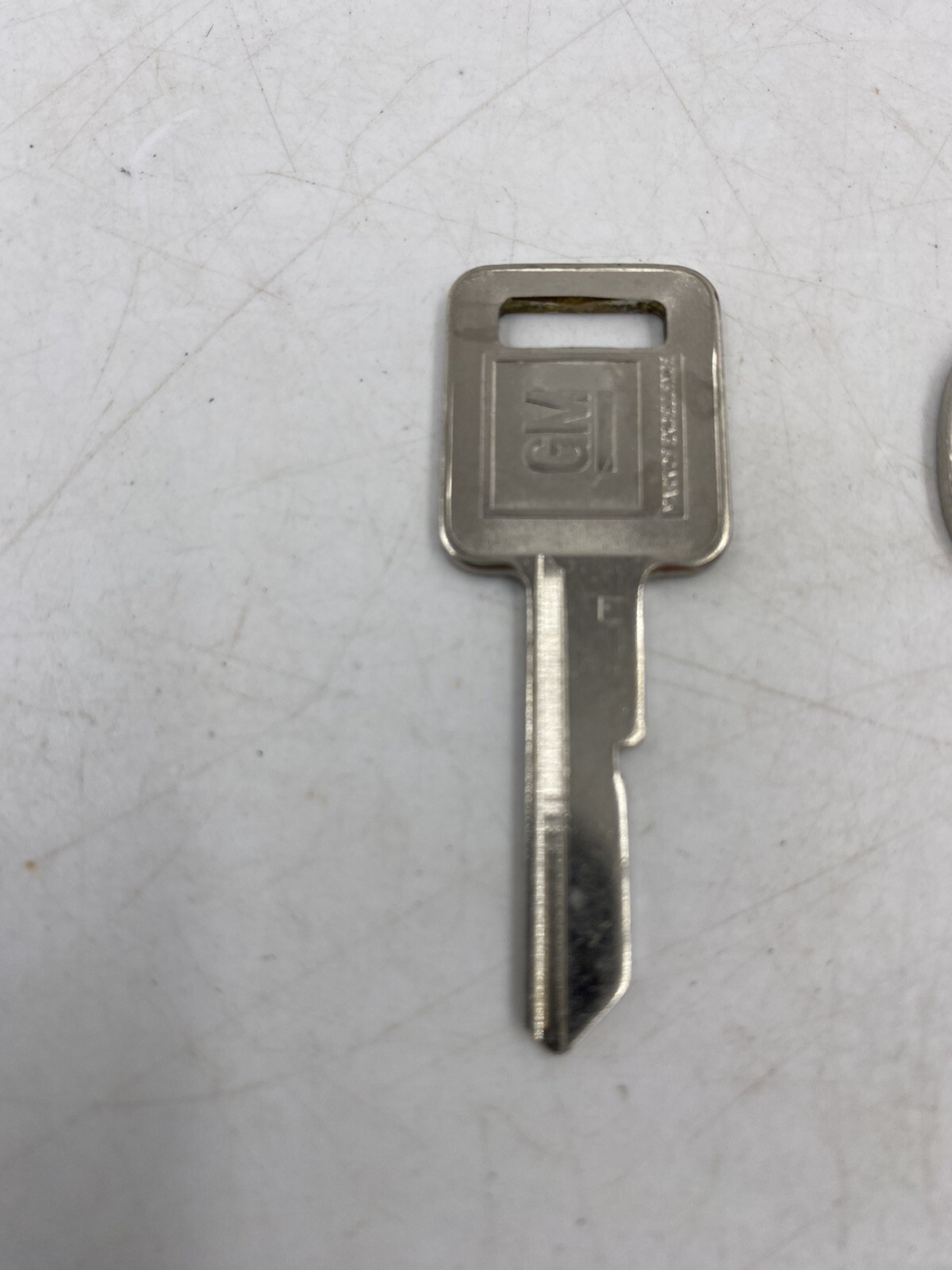 Set of 2 Vintage GM UNCUT Blank Keys Round and Square Key E and H Set