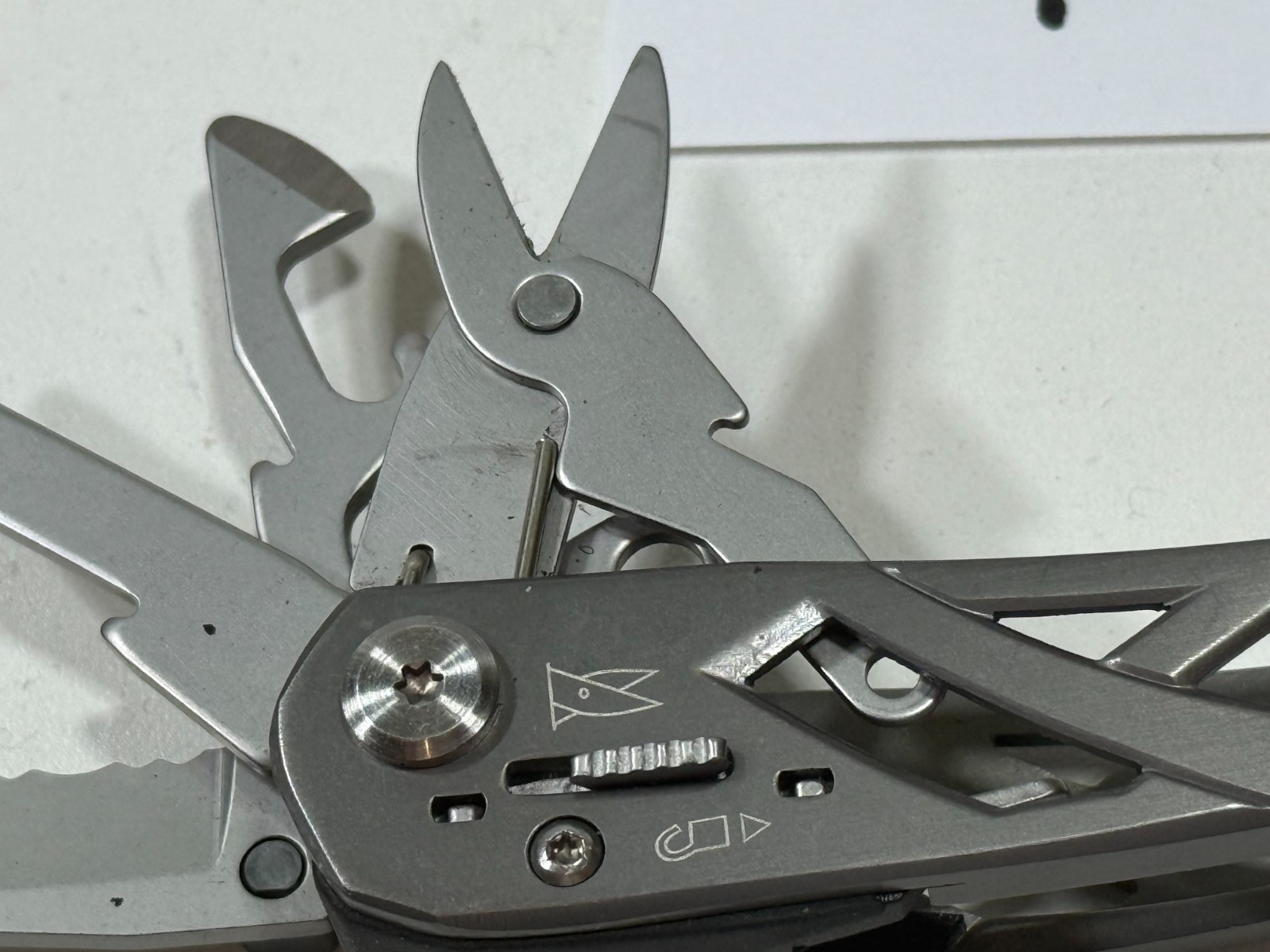 GERBER SUSPENSION MULTI TOOL W/SHEATH $20 OBO