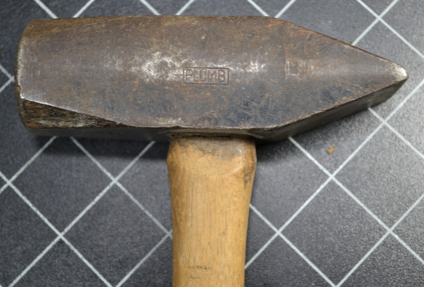 PLUMB – USGS – TINNERS’ RIVETING HAMMER – 3# – ALL ORIGINAL WITH BRANDED HANDLE
