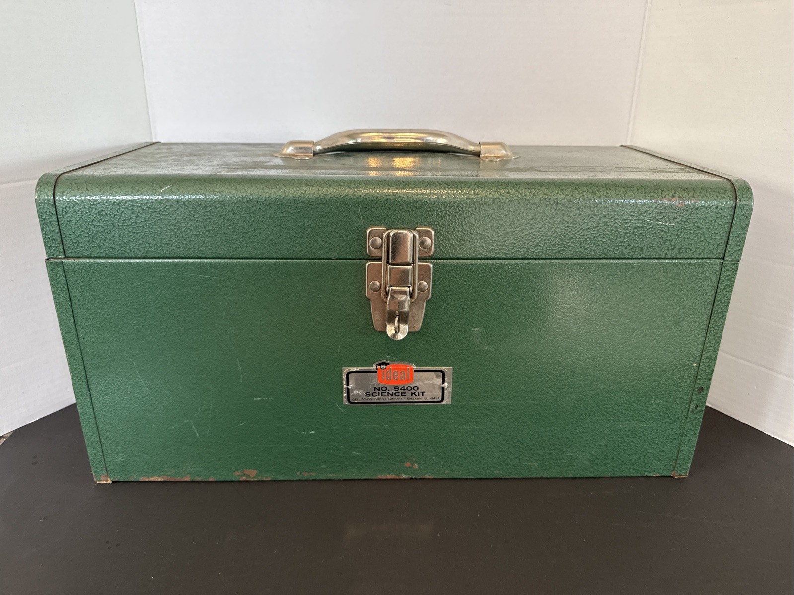 IDEAL No. S400 SCIENCE KIT SCHOOL METAL TOOL BOX GREEN Vintage