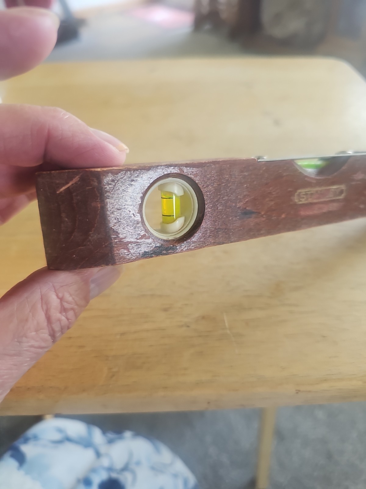 Vintage Stanley 9″ Wooden Torpedo Level H1259.