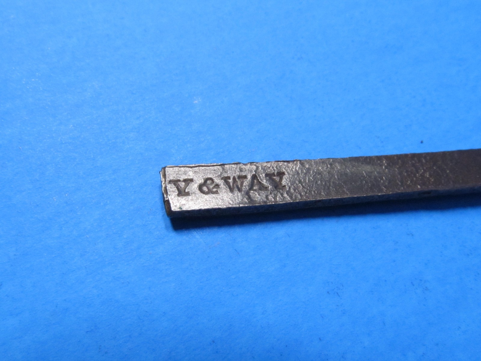 Barry & Way New York City boxed 1/2 side bead wood molding plane apple wood body