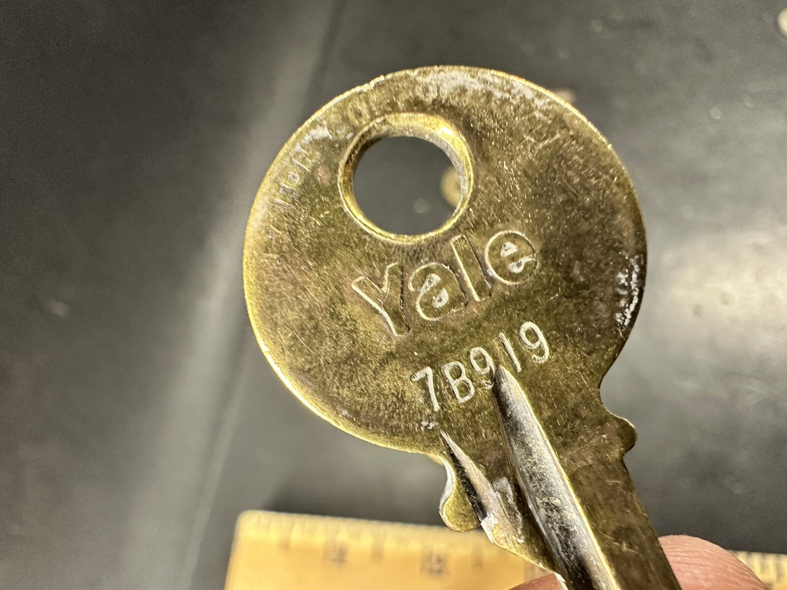 Yale Paracentric Lock Keys Lot of 7 A48668 7B849 7B919 11B625