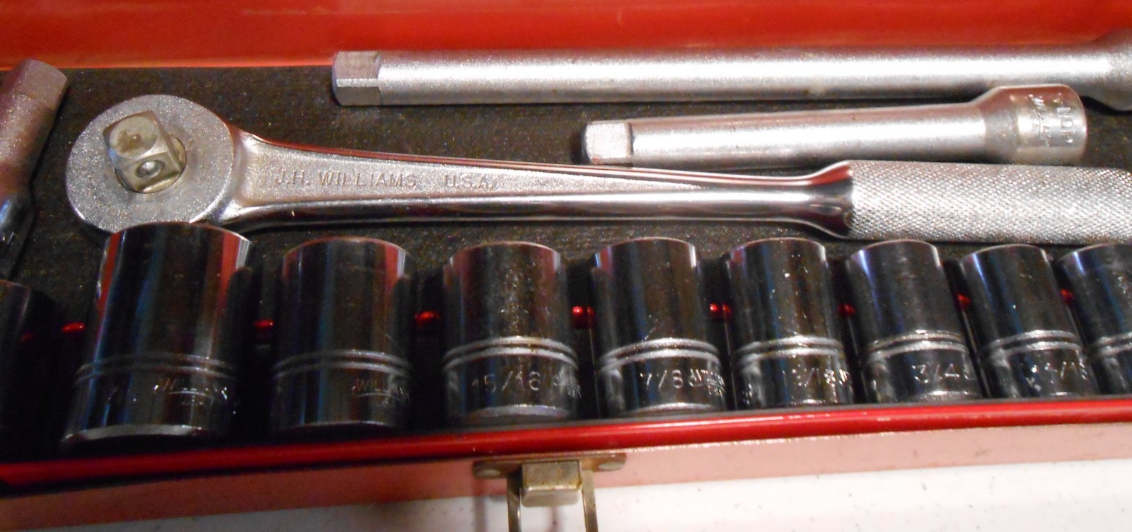 WILLIAMS 1/2-Drive SAE SOCKET SET W/ METAL CASE, 1/2 to 1-1/4, USA MADE