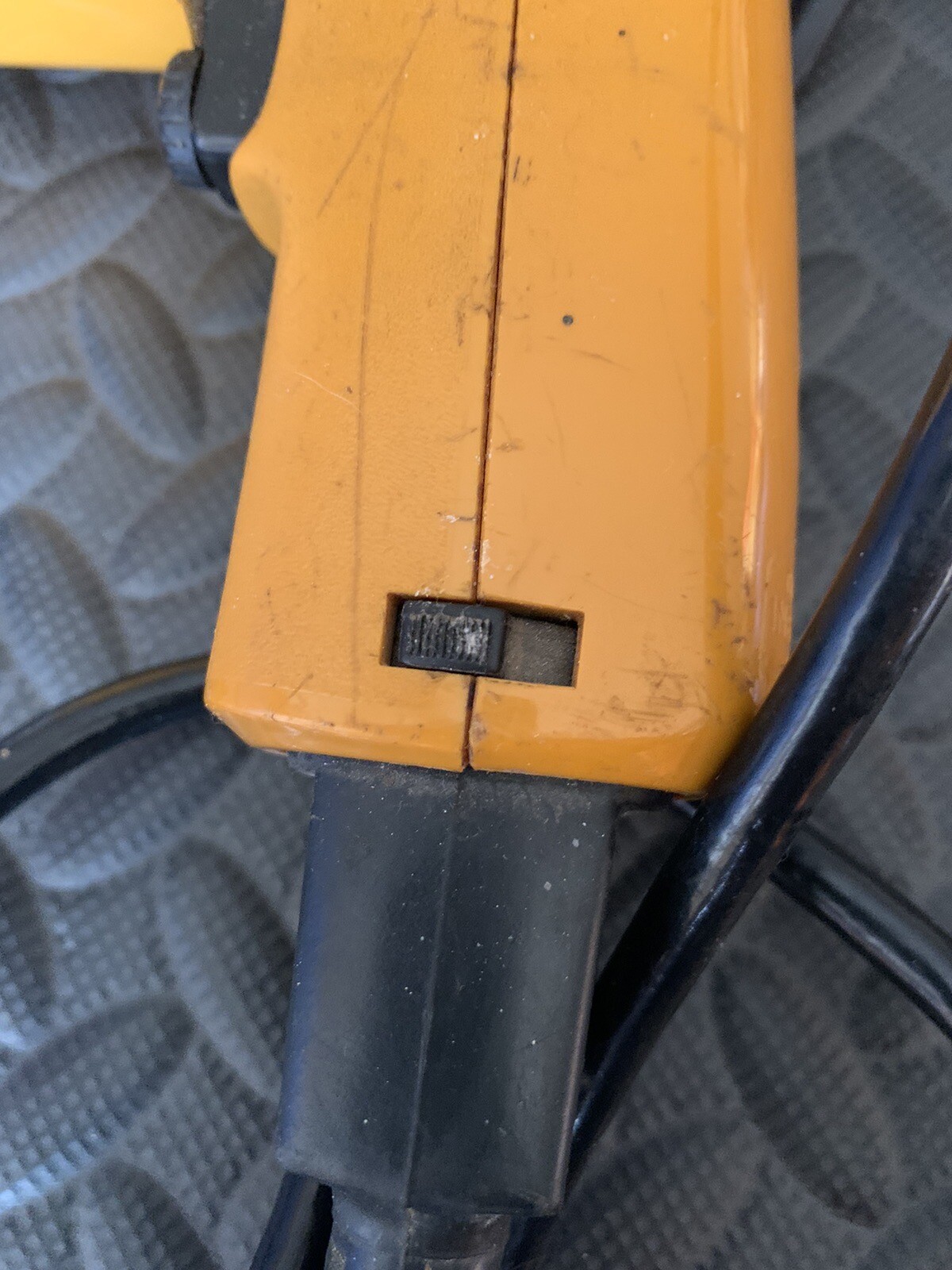 Vintage Black & Decker 3/8″ Drill 120 Volts, Variable Speed, Reversing, 3.0 AMPS