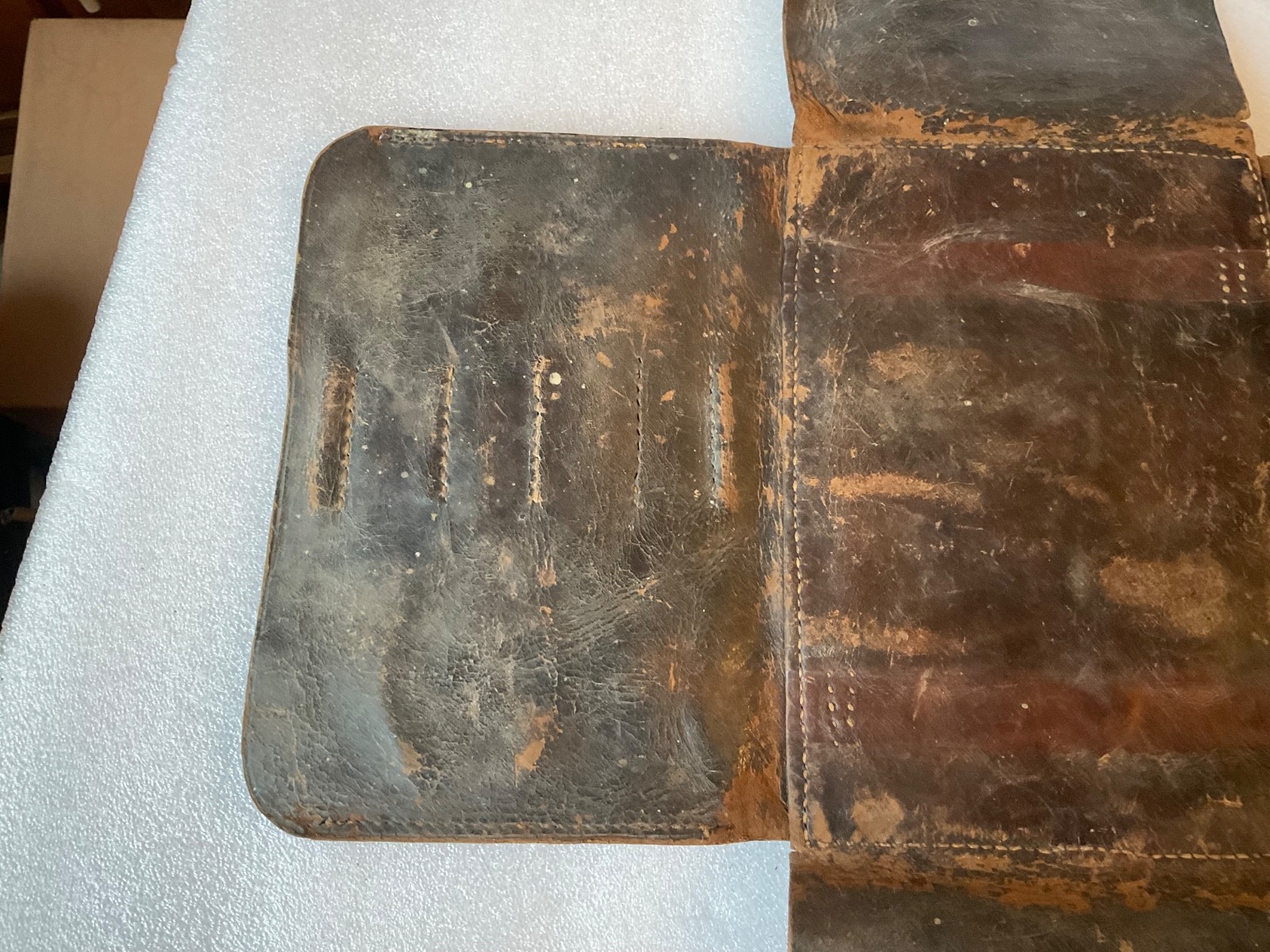 MOTORCYCLE LEATHER ANTIQUE VETERAN VINTAGE TOOL WALLET ROLL FLAT TANK ERA