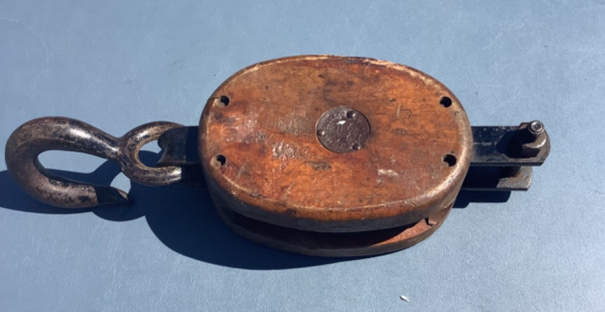 Vintage Western Block Co. Lockport NY 16″ Pulley – lrc