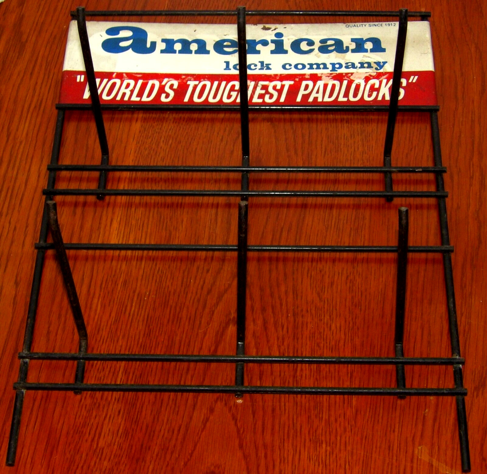 AMERICAN LOCK COMPANY Store Display Wall/Counter 1950s World’s Toughest Padlock