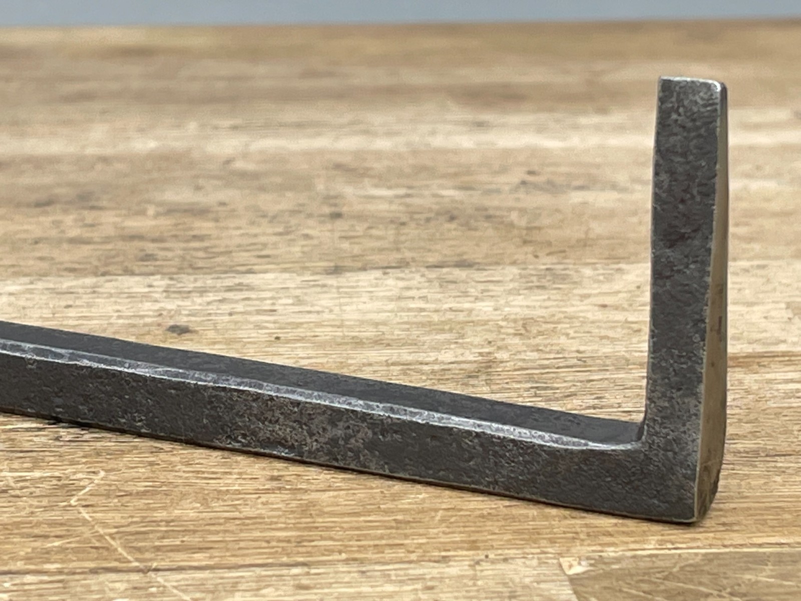 Vintage Double End 6-1/2″ Long Offset Screwdriver Drawer Chisel 1/4″ & 1/2″ Tool