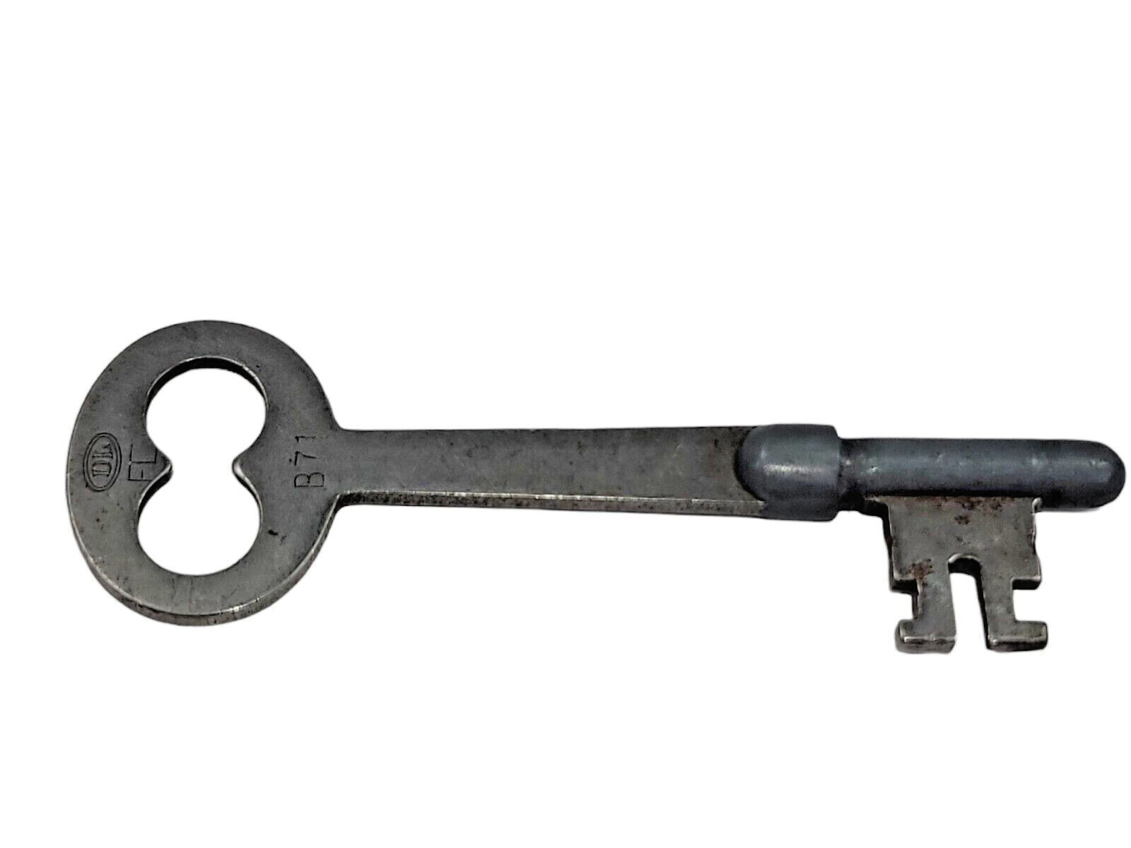 Vintage DL FC Skeleton Key Solid Body B71 – Mesures 2 3/4 Inches Long
