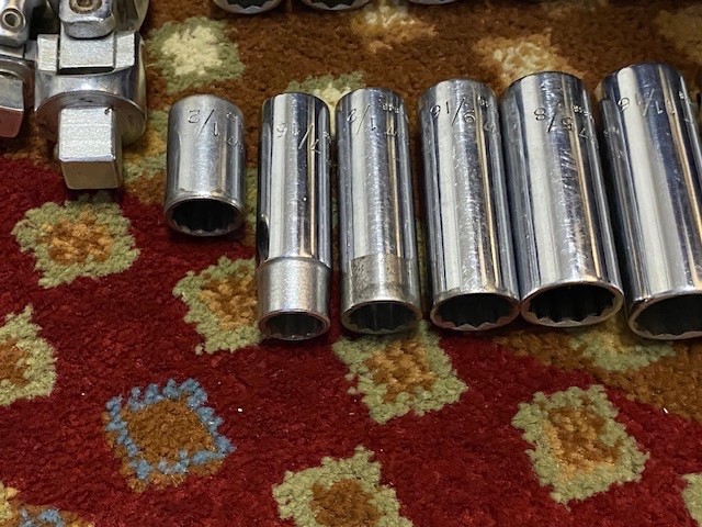 Lot of 20 Powr-Kraft 1/2″ & 3/8″ Dr 12 Pt Deep Well Sockets & Extensions