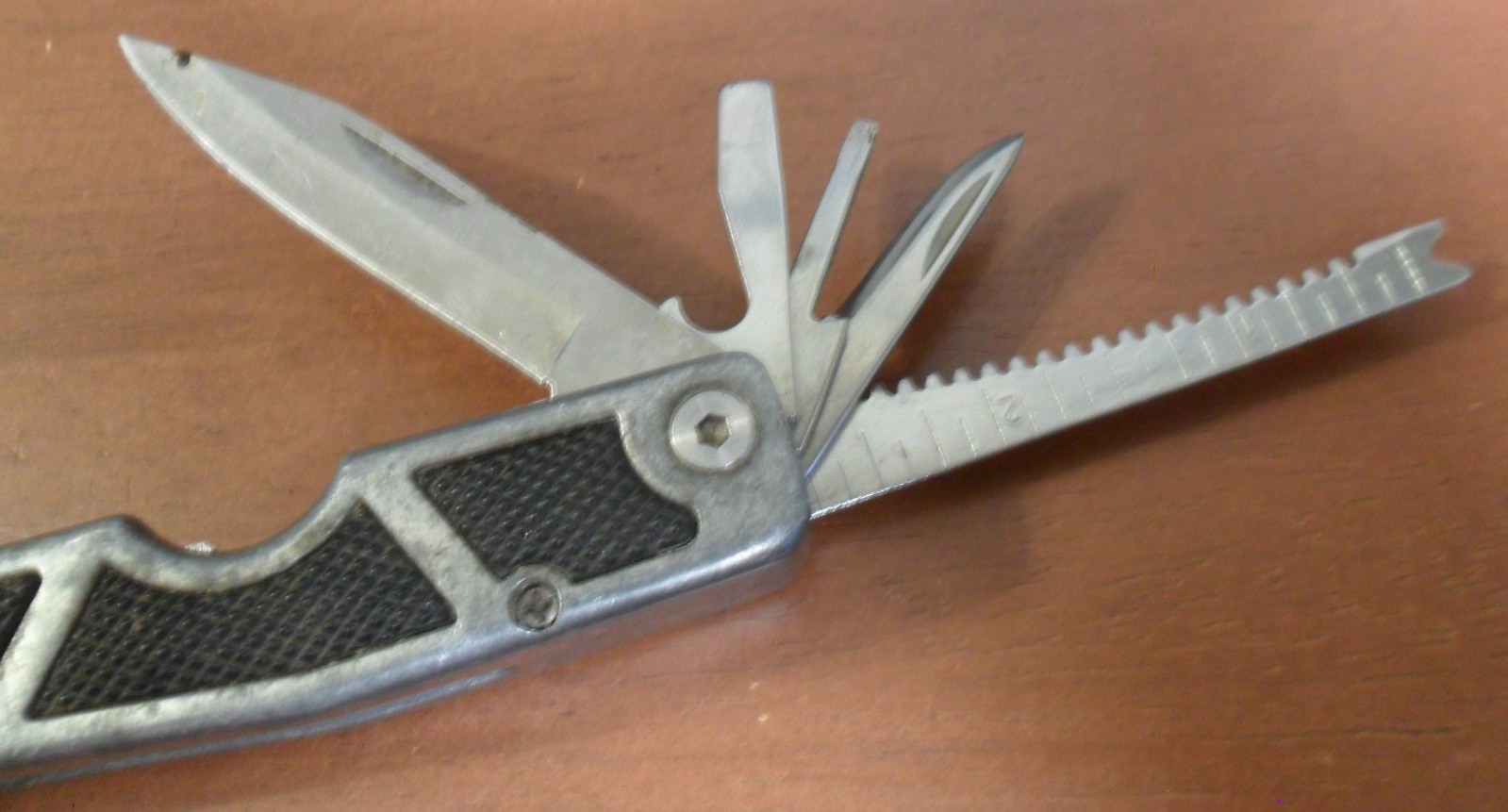 HUSKY 2CR Multi-Tool Folding 13-in-1 Multitool Pliers, Knife, Saw, More