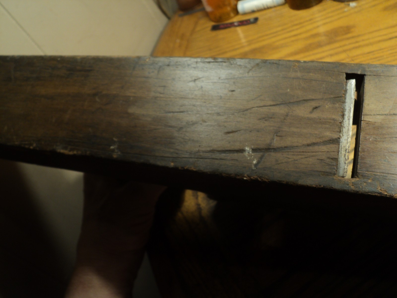 Antique? Wood Based Wood Plane Tool 20″ Long Unreadable USA