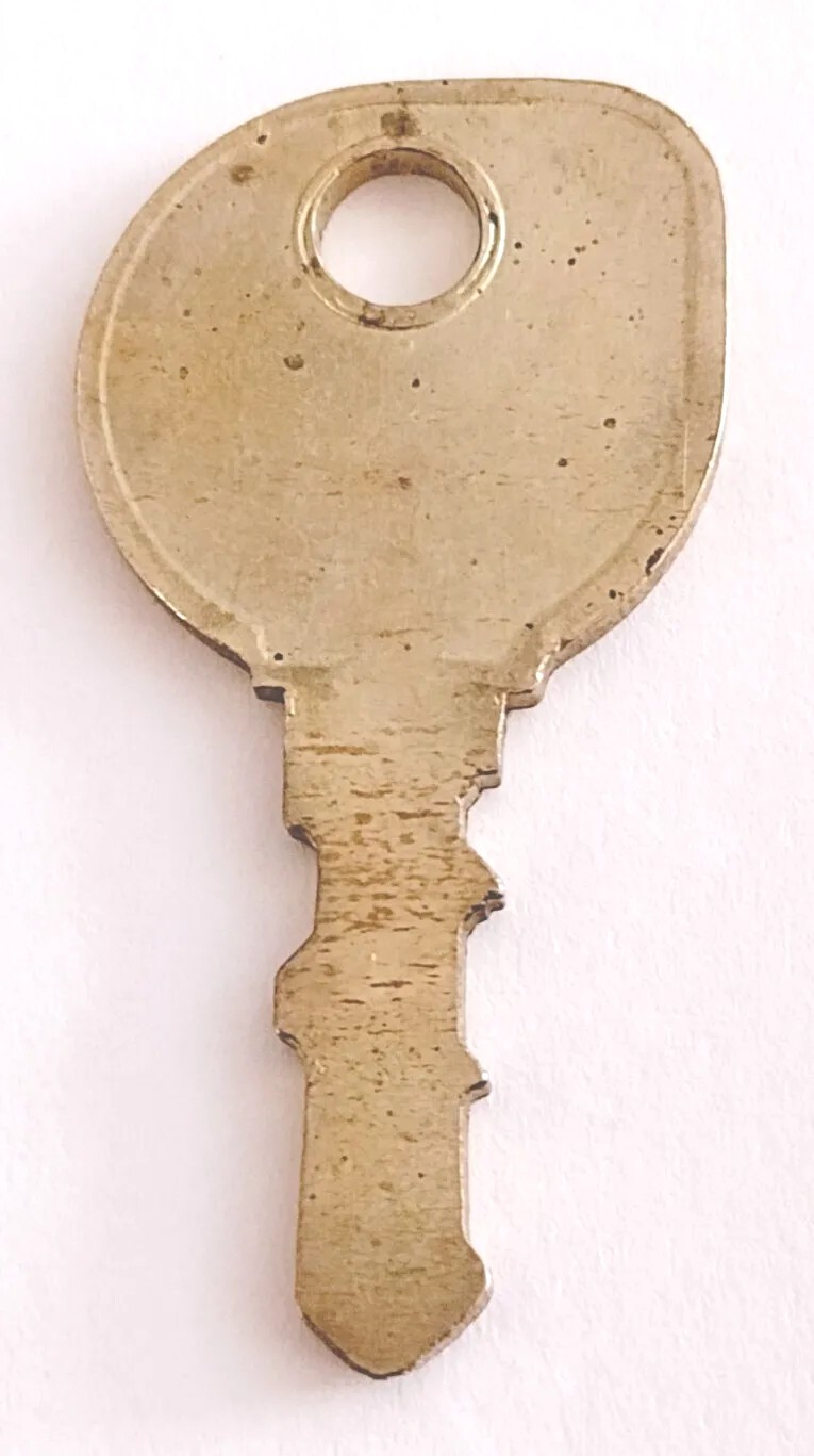 Vintage Key Taylor 40A Appx 1-5/8″ Cabinet Lock Padlock Replacement