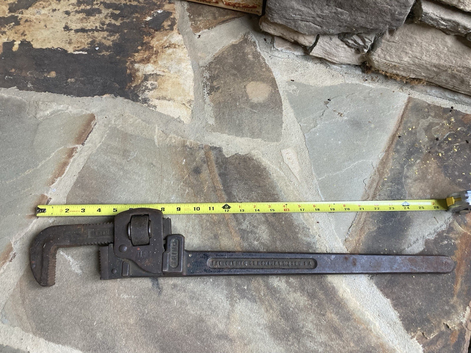 VINTAGE TRIMO PIPE WRENCH 24″ TRIMONT MFG. CO. USA Plumbing Tool